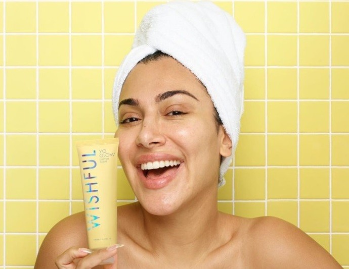 Η Huda Kattan ξεκινά δικό της brand προϊόντων skincare