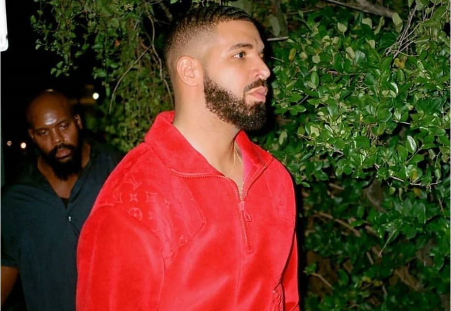 Drake: Oι πρώτες φωτογραφίες του (κατάξανθου) 2χρονου γιου του, Άδωνη