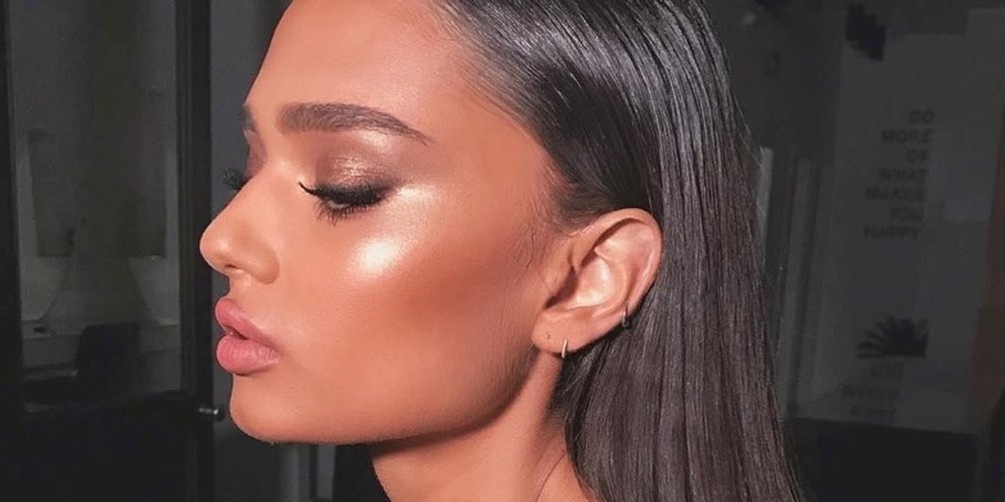 Dolphin skin: To νέο make-up trend πάει το glowy λουκ σε… άλλο επίπεδο