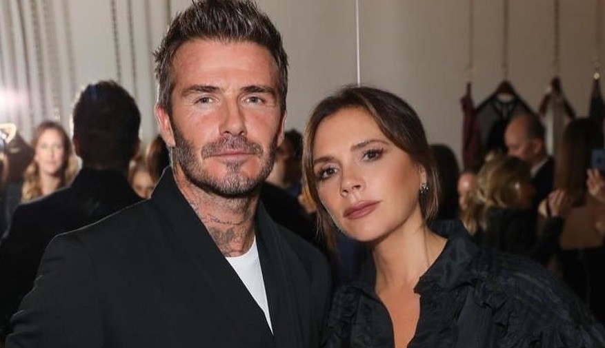 O David Beckham αποκάλυψε το προϊόν ομορφιάς που δεν αποχωρίζεται από το brand της συζύγου του