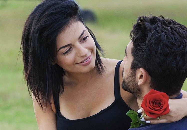 “The Bachelor”: Ποια κοπέλα θα αποχωρήσει απόψε;