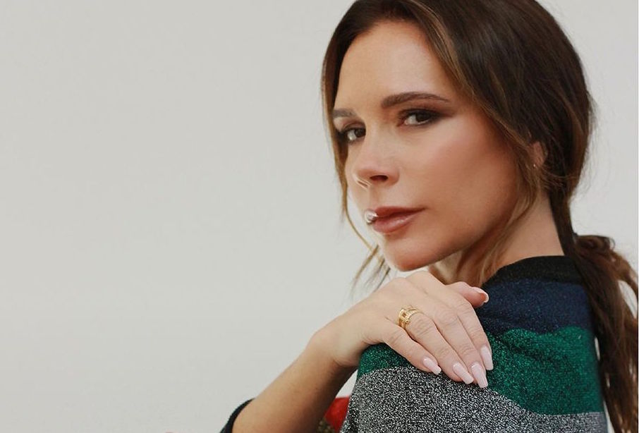 H Victoria Beckham αποκαλύπτει το γραφείο του σπιτιού της