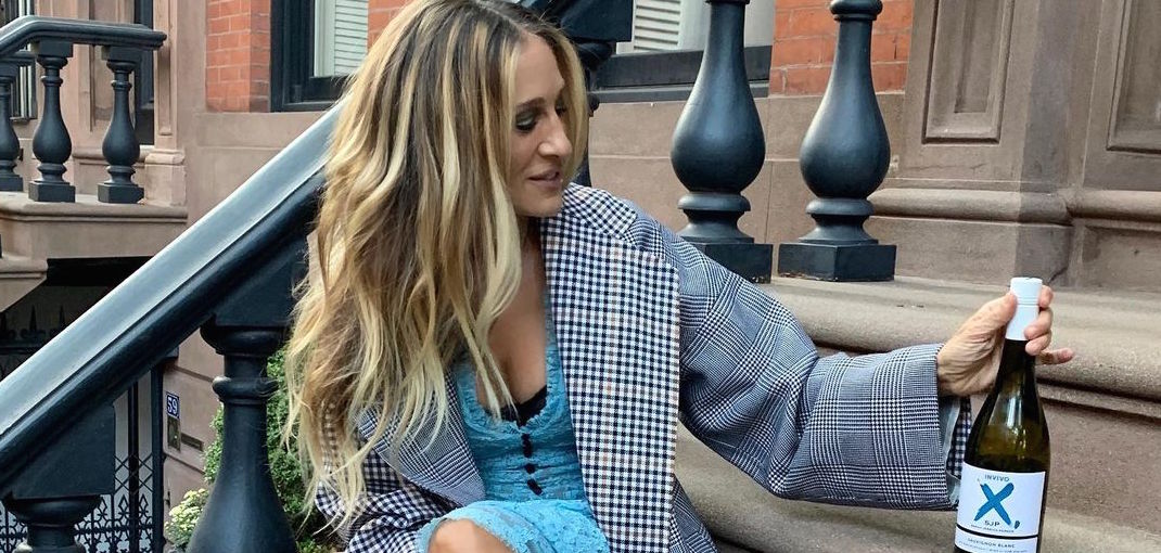 Sarah Jessica Parker: Φόρεσε το puffer μπουφάν σαν γνήσια Carrie Bradshaw