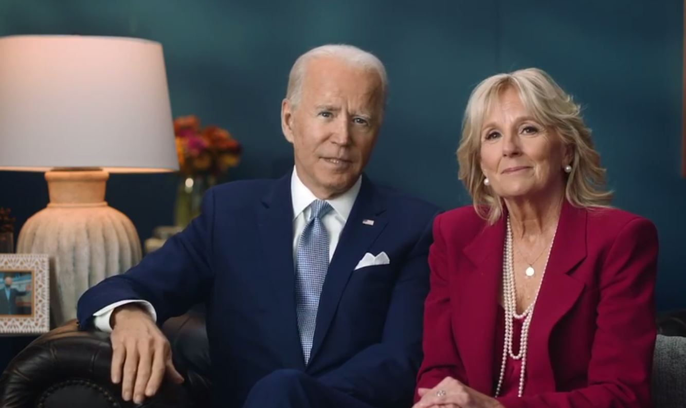 Jill Biden: Μοιράζεται μια σπάνια εικόνα από το σαλόνι του Λευκού Οίκου