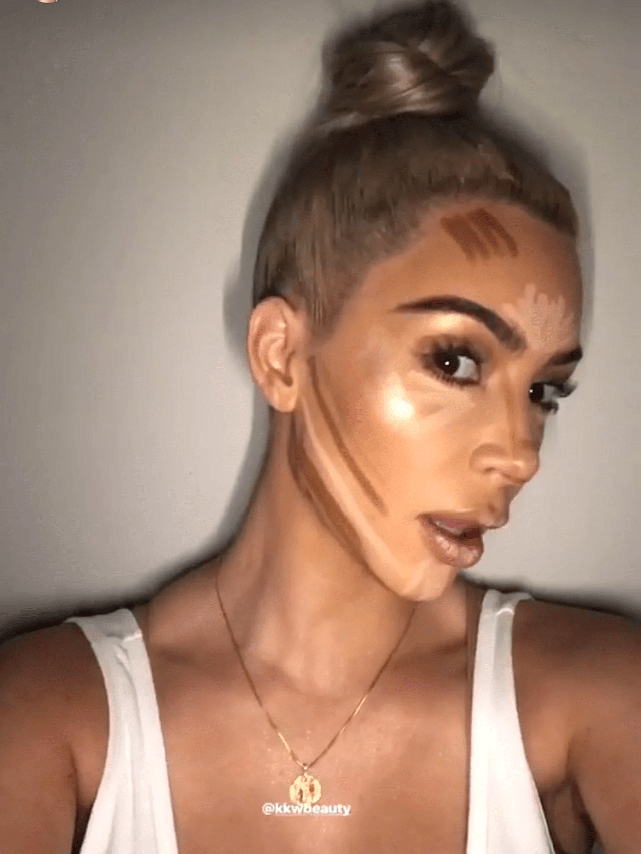 Contouring Kim Kardashian