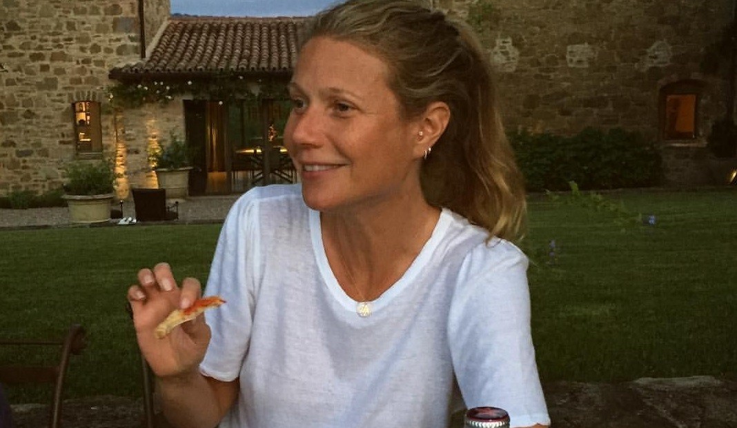 Gwyneth Paltrow: Αποκαλύπτει ότι πήρε 6 κιλά στην καραντίνα