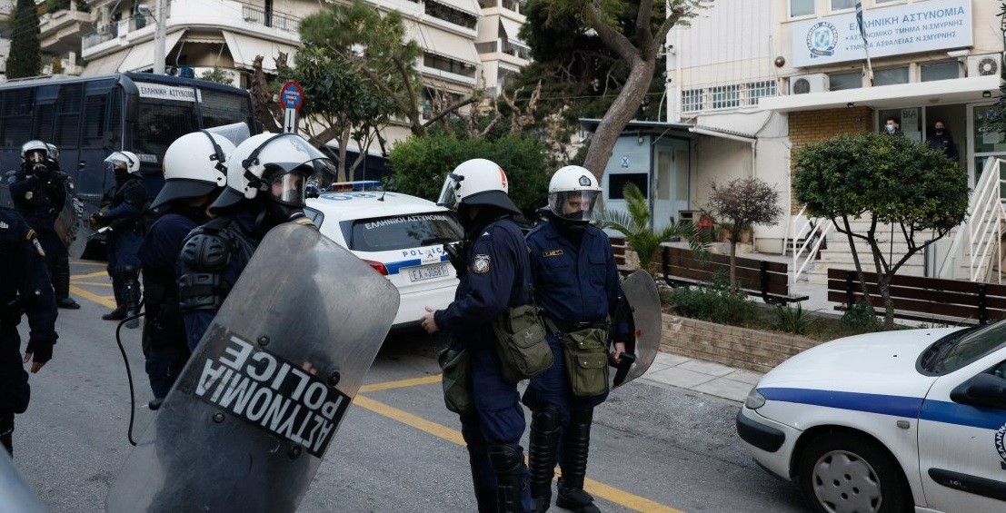 Νέα Σμύρνη: Σε διαθεσιμότητα ο αστυνομικός για τον ξυλοδαρμό του 29χρονου την Κυριακή