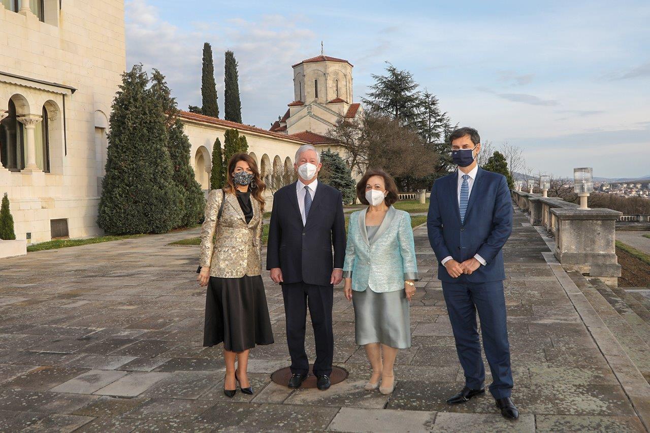 ΑΒΥ Πρίγκιπας Αλέξανδρος και Πριγκίπισσα Αικατερίνη