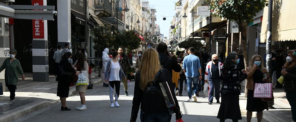 Εμβολιασμοί και self test «κλειδιά» για το σταδιακό άνοιγμα – Τι λένε οι ειδικοί για το Πάσχα