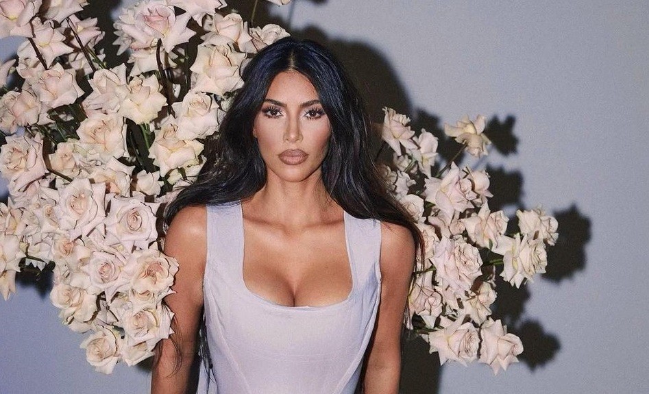 Η Kim Kardashian απαντά στις κατηγορίες για αρχαιοκαπηλία