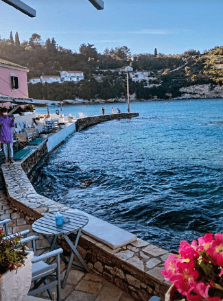 Χριστόφορος Παπακαλιάτης