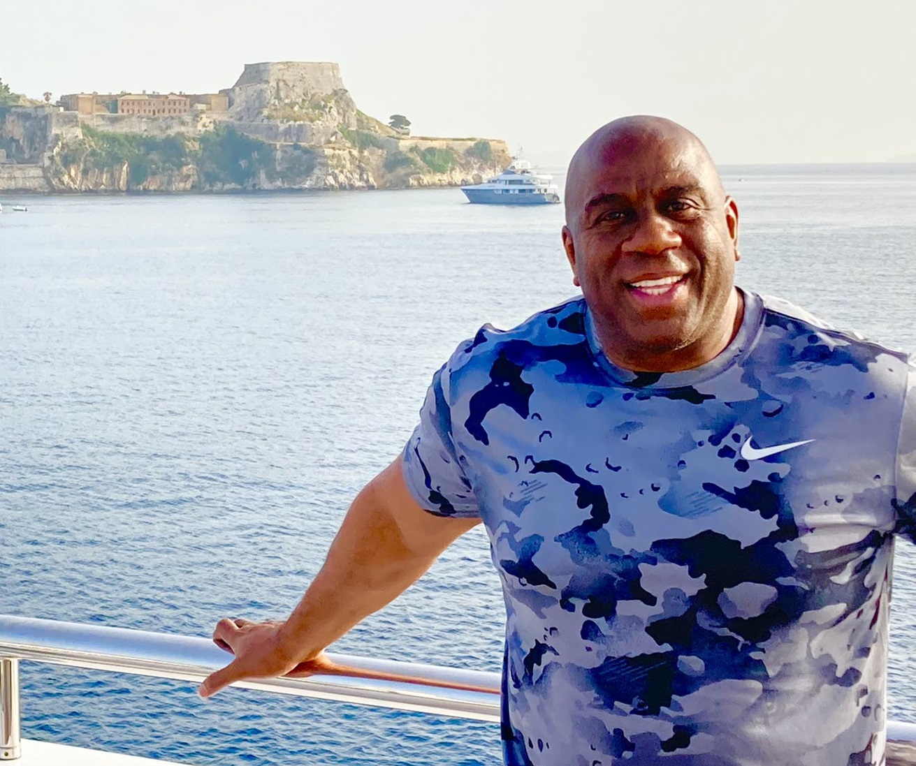 Magic Johnson: Στην Κέρκυρα ο star του NBA