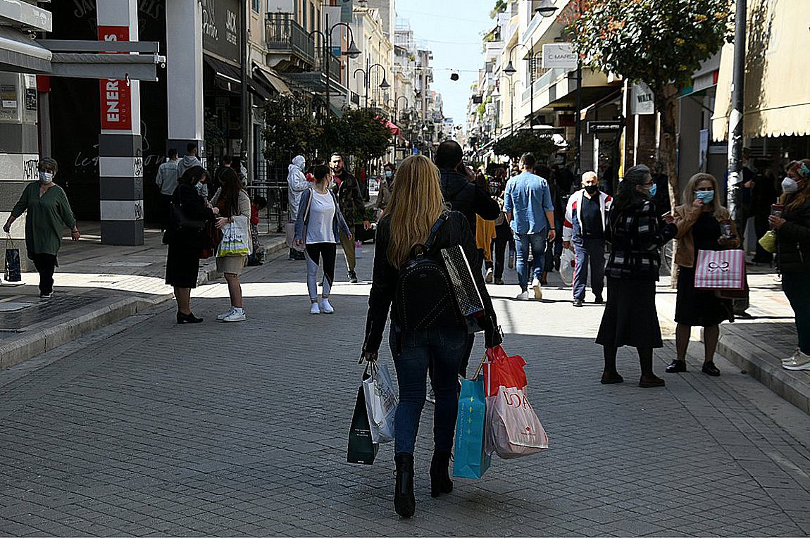 Αυτοί είναι οι νέοι χάρτες για την εξέλιξη της πανδημίας και του εμβολιασμού