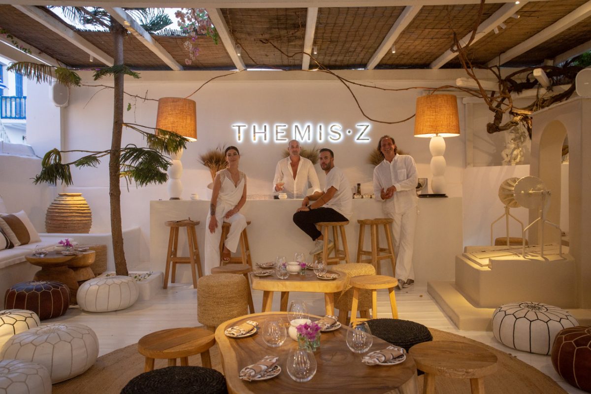 Mykonos Serenity Experience by THEMIS • Z Oyster Evening Bar