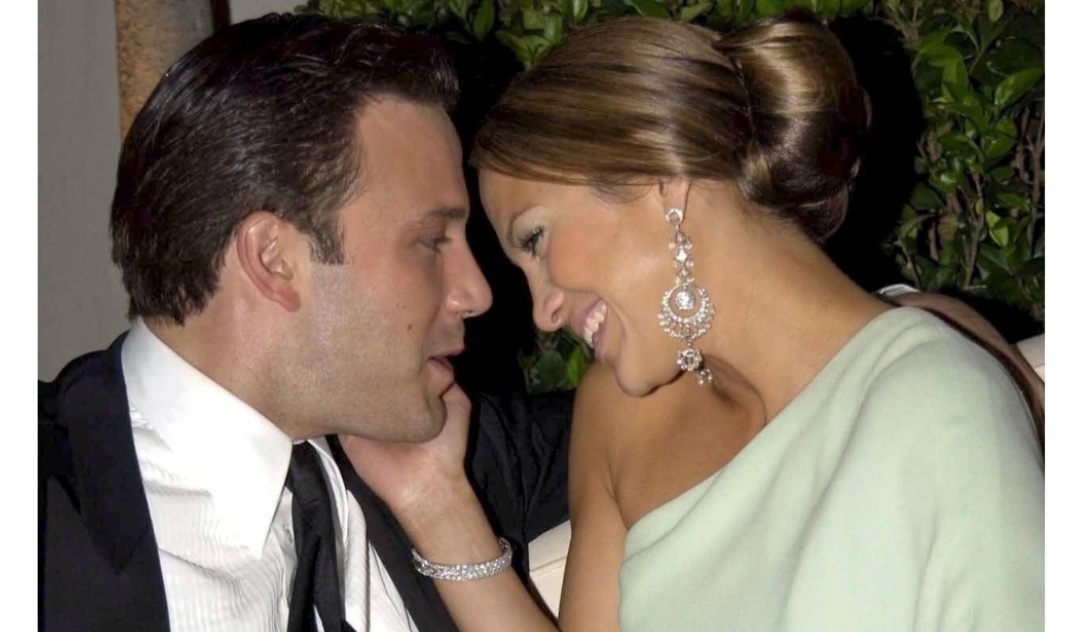 Jennifer Lopez-Ben Affleck: Φιλιούνται στο στόμα και το ανεβάζουν στο instagram