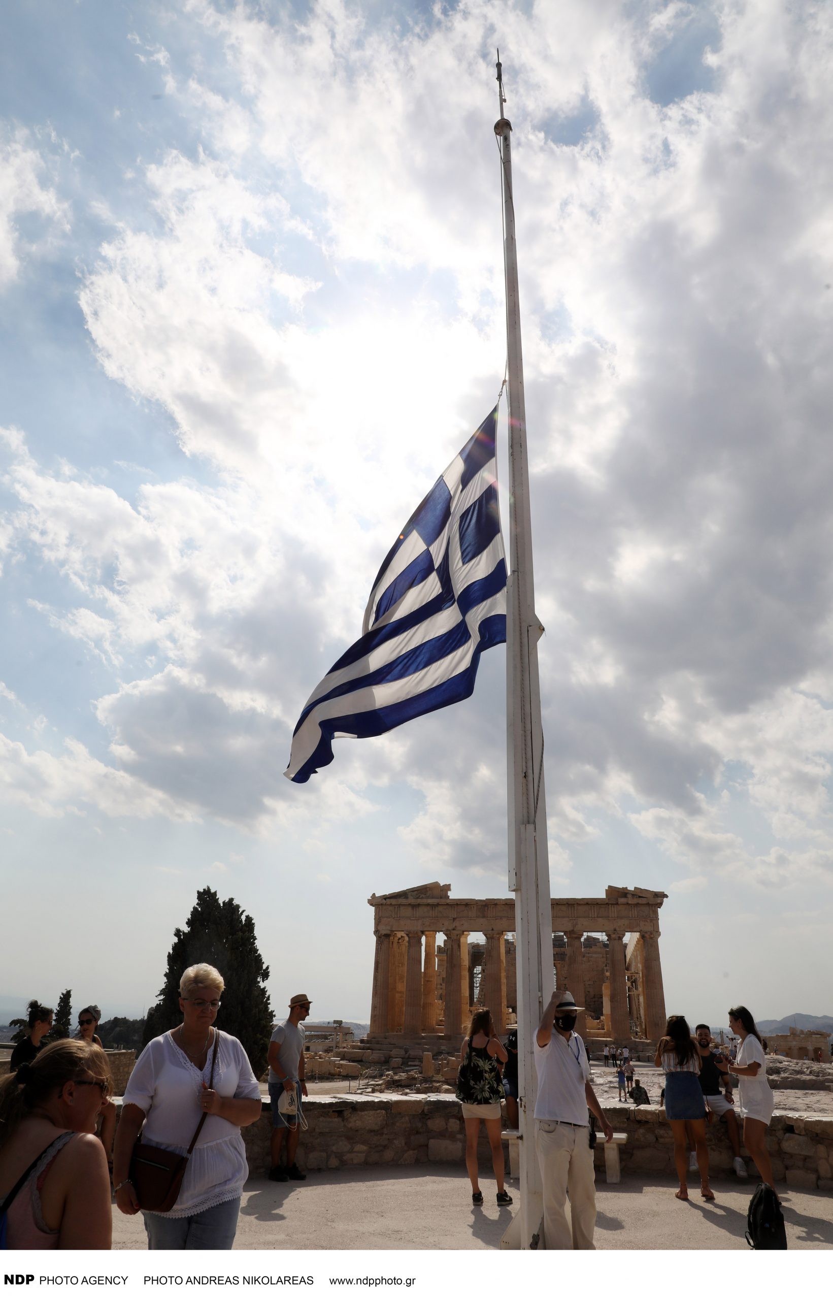 Μίκης Θεοδωράκης