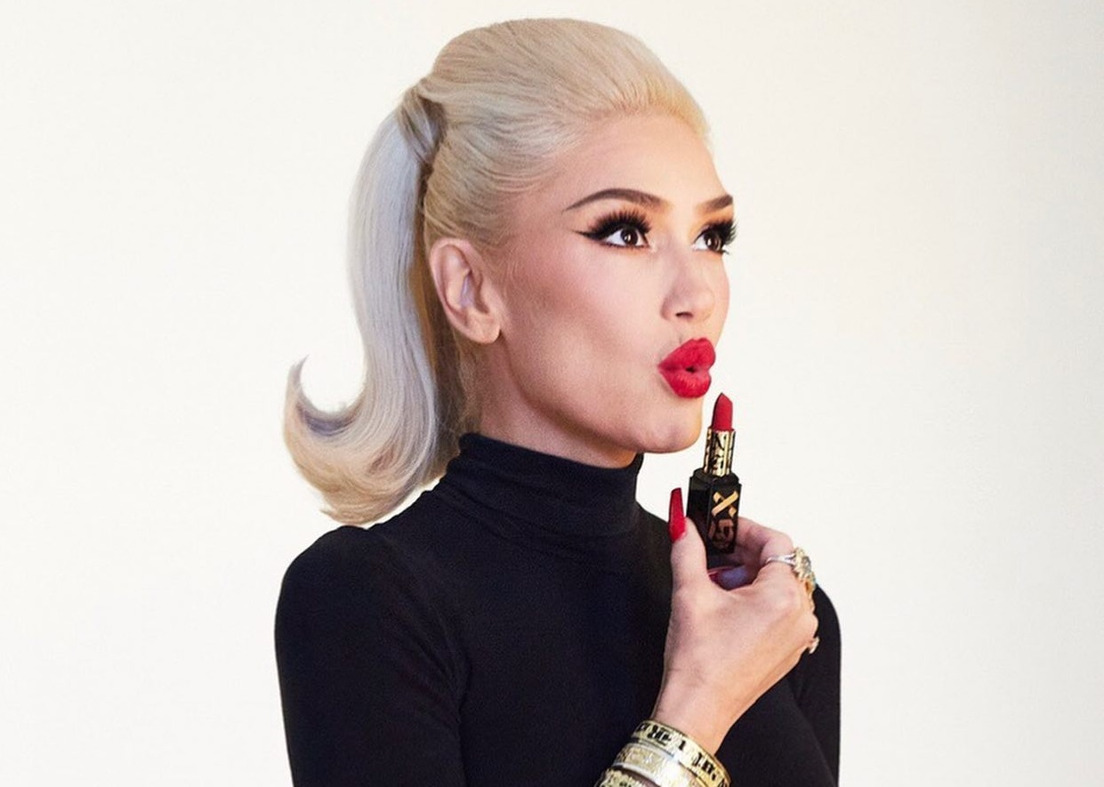 Gwen Stefani: Λανσάρει την πρώτη της σειρά μακιγιάζ