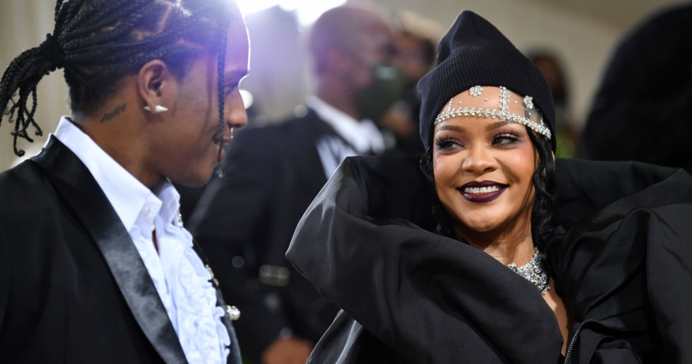 Τα πανάκριβα ακίνητα της Rihanna όπου θα μεγαλώσει το παιδί της