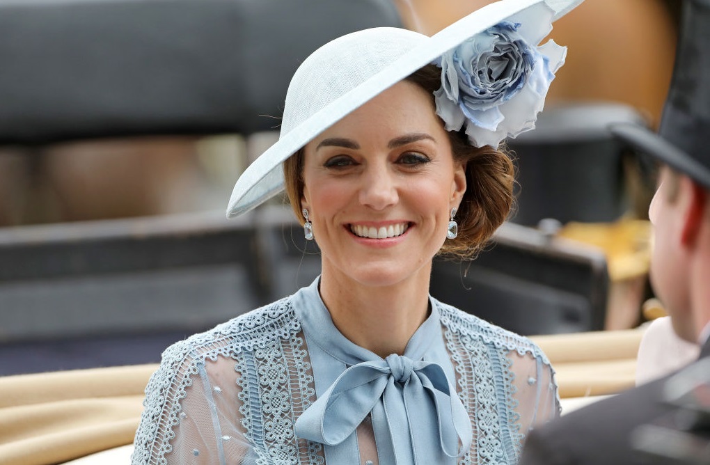 Kate Middleton: Μπορείς να αντιγράψεις το outfit που είχε φορέσει στo Ascot