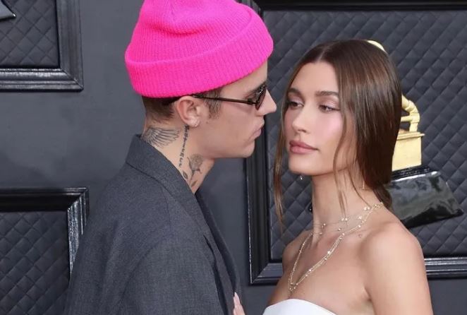 Η Hailey Bieber ξεσπά: «Αφήστε με ήσυχη»