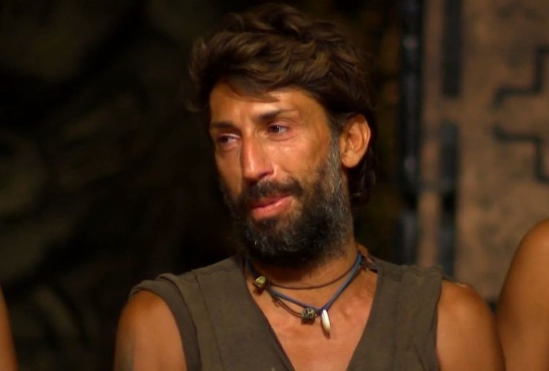 Survivor - Κωνσταντίνος Εμμανουήλ: Αποχώρησε με δάκρυα στα μάτια