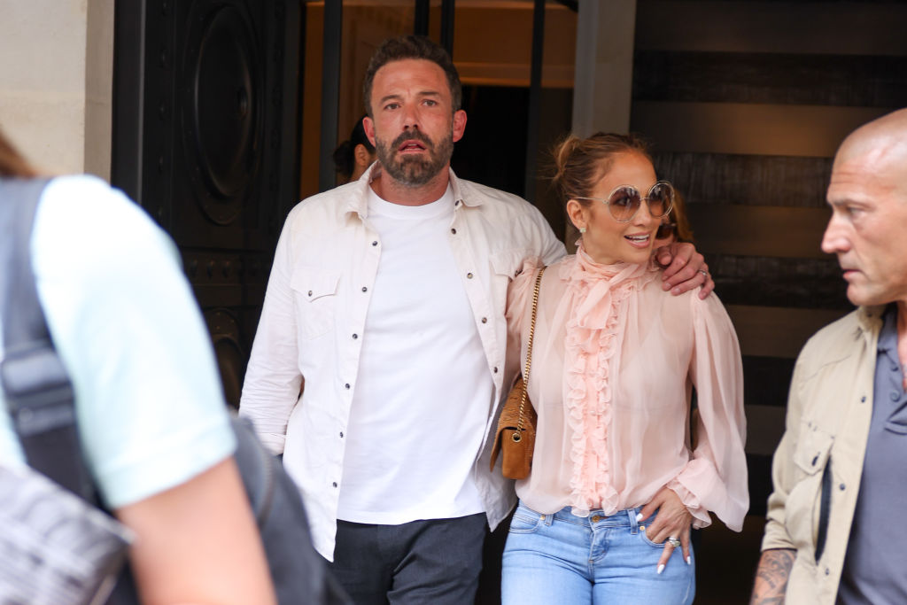 Jennifer Lopez- Ben Affleck: Ρομαντικό δείπνο κάτω από τον Πύργο του Άιφελ