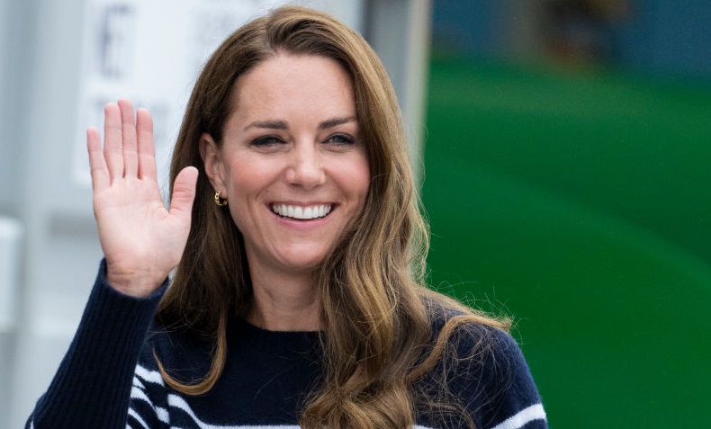 Kate Middleton: Αποθέωσε το navy style και μπορούμε εύκολα να το αντιγράψουμε