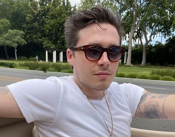 Brooklyn Beckham: Μιλά για πρώτη φορά για τις σχέσεις του με την οικογένειά του μετά τις φήμες ψυχρότητας μεταξύ τους