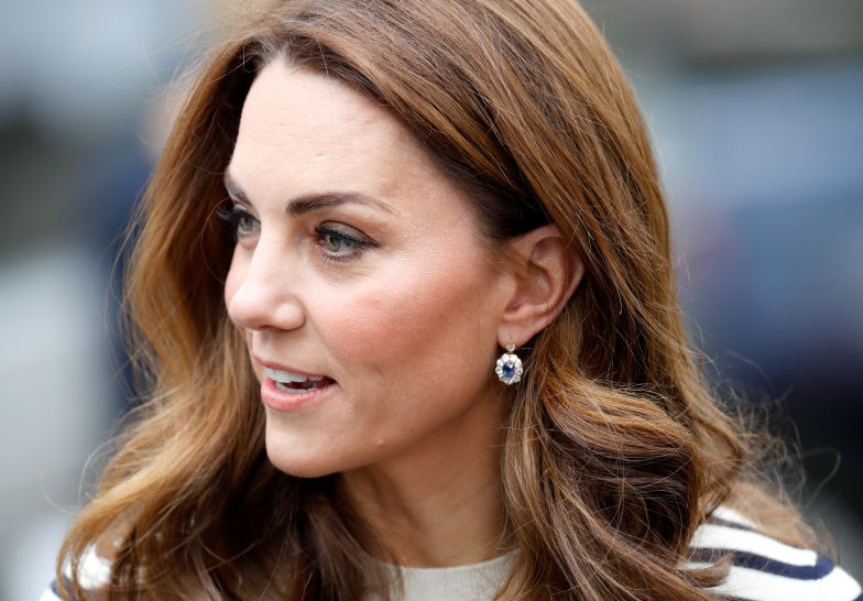 Kate Middleton: Βρήκαμε το τέλειο top για να αντιγράψεις το φθινοπωρινό της look