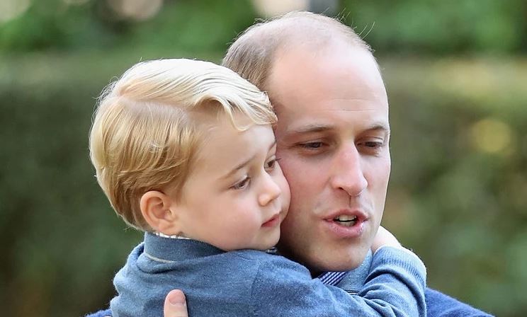 Πρίγκιπας William: Το συγκινητικό δώρο που έδωσε στον πρίγκιπα George μετά το θάνατο της βασίλισσας