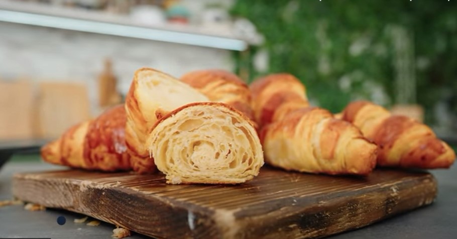 Γρήγορα κρουασάν για ένα σπιτικό brunch από τον Γιώργο Τσούλη