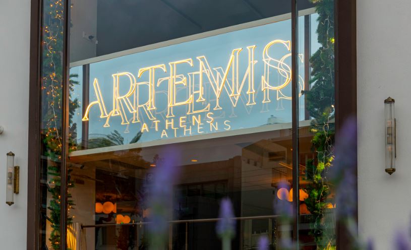 Το ιστορικό Artemis Athens Bistrot προσφέρει μια ολοκληρωμένη γαστρονομική εμπειρία