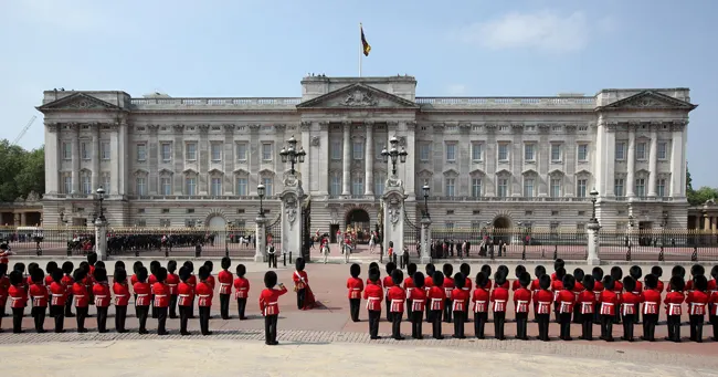 Βασιλιάς Κάρολος: Ανοίγει το Buckingham στο κοινό - Πώς θα κλείσετε εισιτήριο 