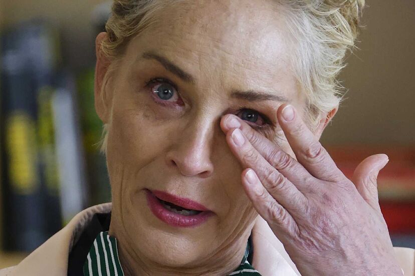 Sharon Stone: «Moυ πήρε 35 χρόνια αλλά είμαι στο σωστό δωμάτιο»