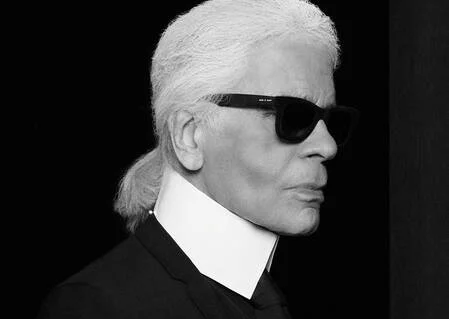 Karl Lagerfeld: Ποιος ήταν ο κάιζερ της μόδας που τα έβαλε μέχρι και με τον Yves saint Laurent;