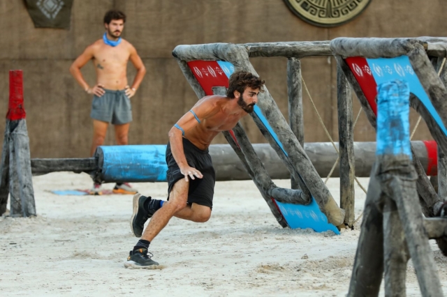 Survivor 2024: Ομόφωνα υποψήφιος προς αποχώρηση αυτός ο παίκτης της Κόκκινης ομάδας