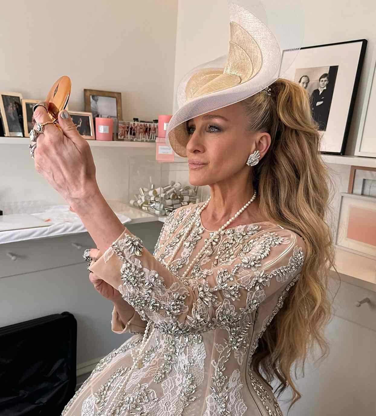 Sarah Jessica Parker: Μοιράζεται τα μαθήματα μητρότητας που της χάρισαν οι 14χρονες δίδυμες κόρες της