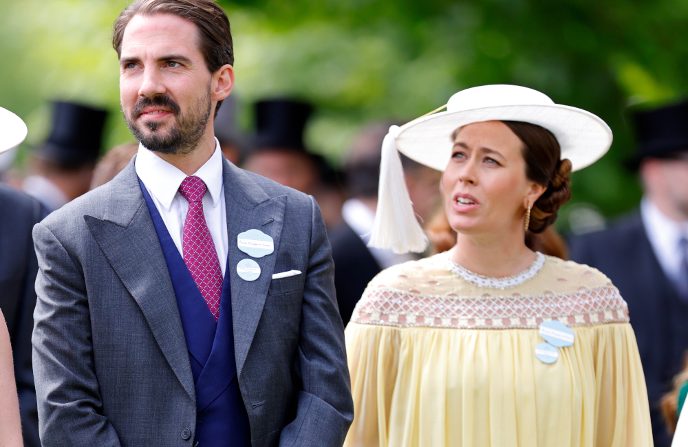 Νίνα Φλορ: Με ονειρεμένο look στο Royal Ascot - Μαζί της ο πρίγκιπας Φίλιππος