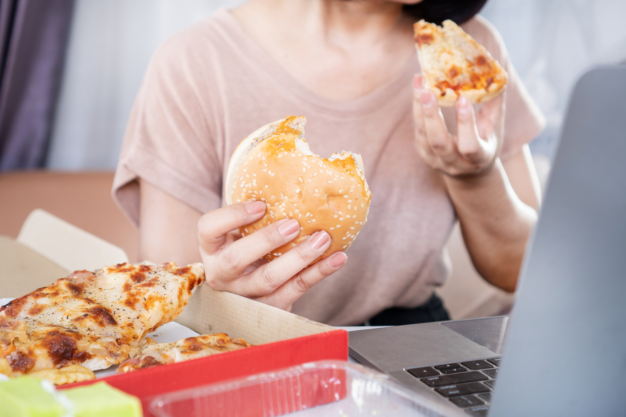 H επόμενη πανδημία θα έρθει από το... junk food!