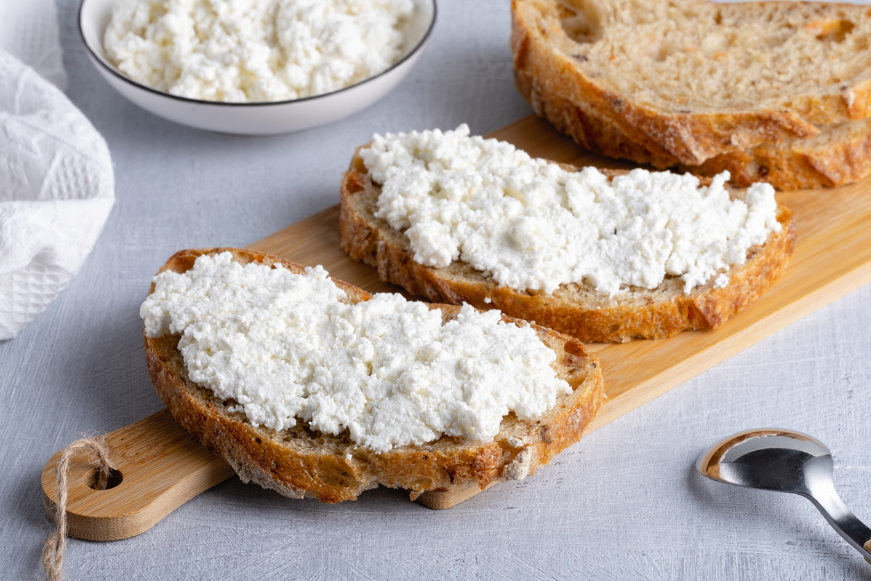 Συνταγή: Σπιτική ricotta με 3 υλικά!