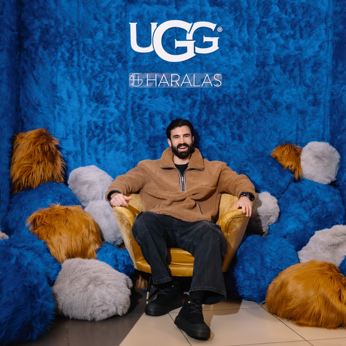 UGG