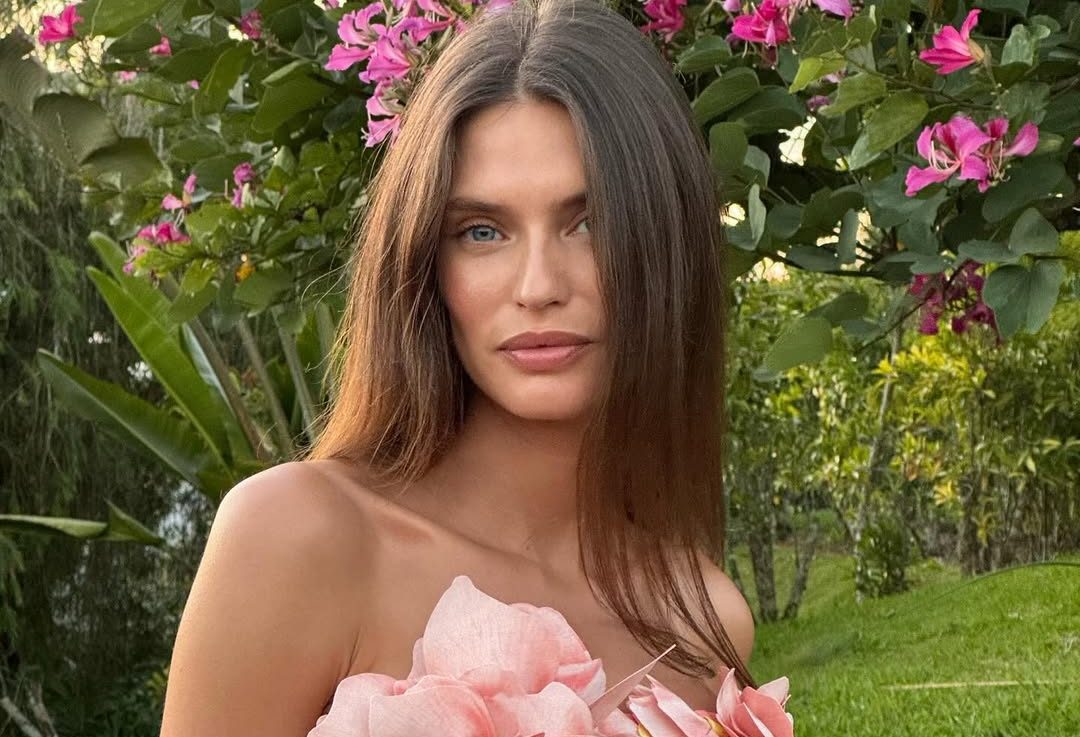 Bianca Balti: Με δημιουργία Valentino στο Φεστιβάλ του Sanremo