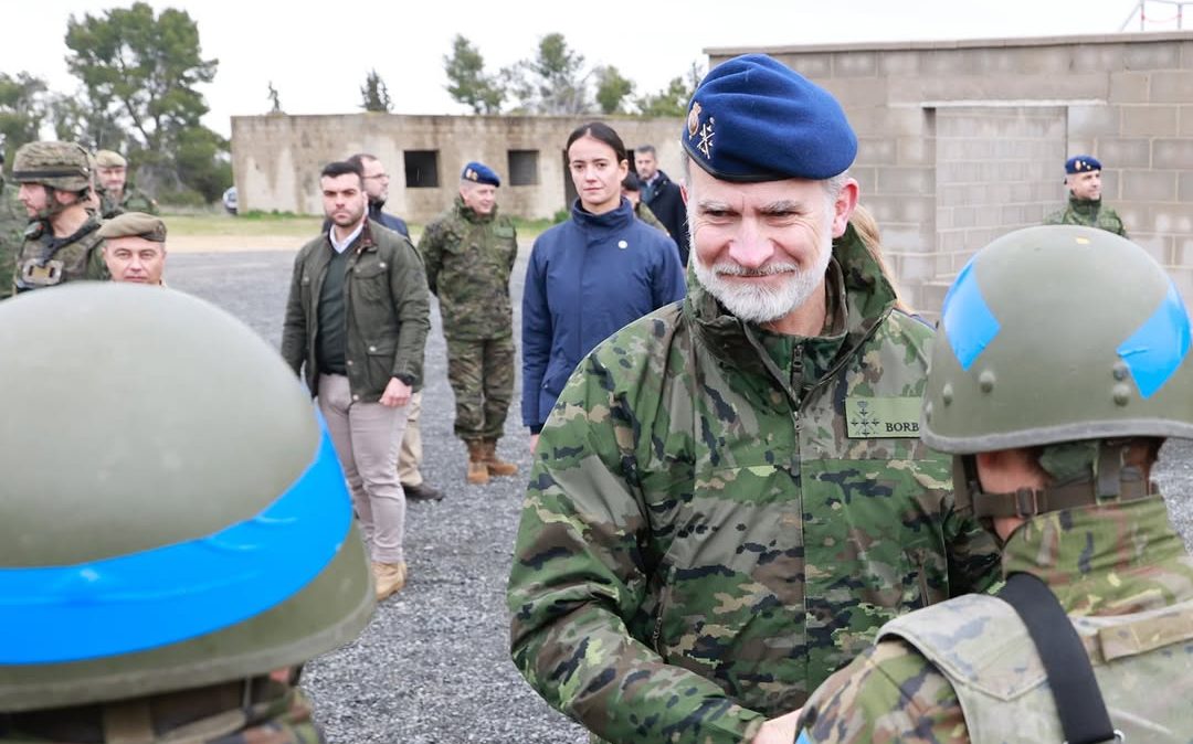 Βασιλιάς Φελίπε: Η επίσκεψη του στην στρατιωτική μονάδα του Πεζικού